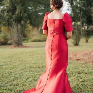Chic Scarlet Maxi Dress with Button Accent